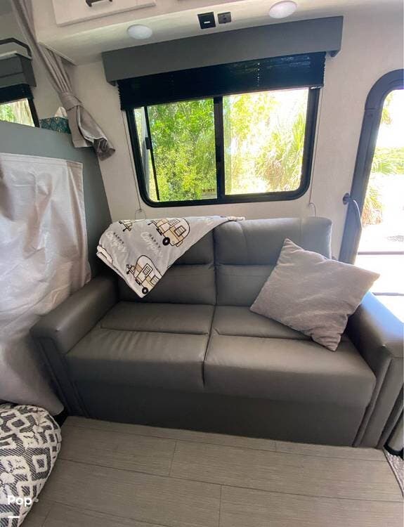 Contact us now about this 2023 East to West Entrada 2700NS! 2023 Entrada 2700NS by East to West from Pop RVs in Land O Lakes, Florida