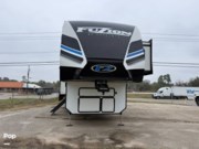 Call now about this 2022 Keystone Fuzion 379! 2022 Keystone Fuzion 379 - Used Toy Hauler For Sale by Pop RVs in Tyler, Texas features Awning, Air Conditioning, Generator, Slideout