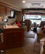 Call now about this 2017 Winnebago Vista 31BE! 2017 Winnebago Vista 31BE - Used Class A For Sale by Pop RVs in Utica, Michigan features Air Conditioning, Slideout, Generator