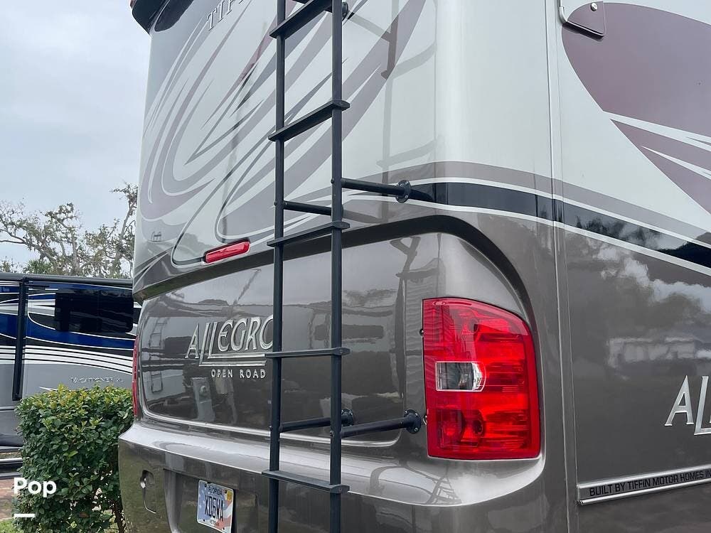 Contact us now about this 2016 Tiffin Allegro Bay 36LA! 2016 Allegro Bay 36LA by Tiffin from Pop RVs in Parrish, Florida