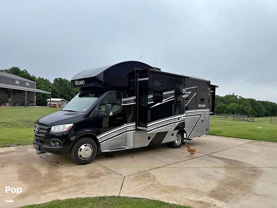 Call now about this 2024 Thor Motor Coach Delano 24RW! 2024 Thor Motor Coach Delano 24RW - Used Class C For Sale by Pop RVs in Leonard, Texas features Slideout