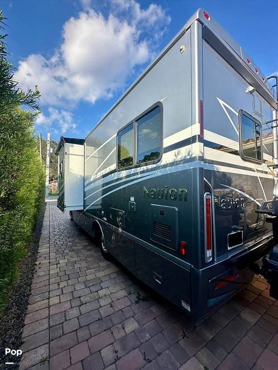 Call now about this 2022 Winnebago Navion 24V! 2022 Winnebago Navion 24V - Used Class B For Sale by Pop RVs in Miami, Florida features Slideout