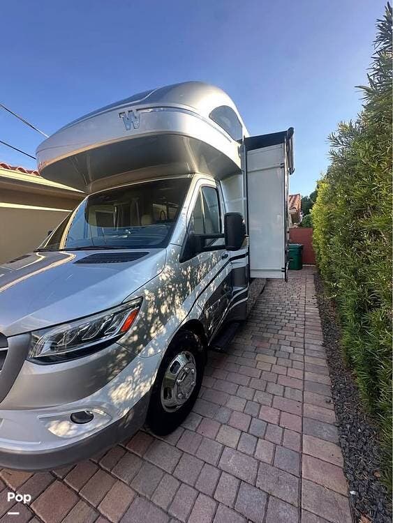 Contact us now about this 2022 Winnebago Navion 24V! 2022 Navion 24V by Winnebago from Pop RVs in Miami, Florida
