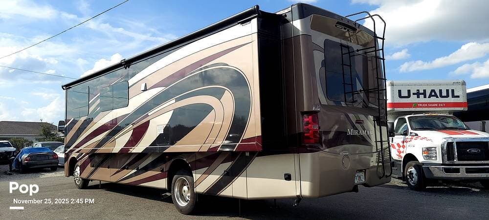 Contact us now about this 2017 Thor Motor Coach Miramar 34.2! 2017 Miramar 34.2 by Thor Motor Coach from Pop RVs in Davenport, Florida