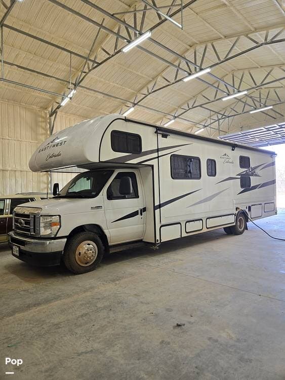 Call now about this 2023 East to West Entrada 3100FB! 2023 East to West Entrada 3100FB - Used Class C For Sale by Pop RVs in Joshua, Texas features Slideout