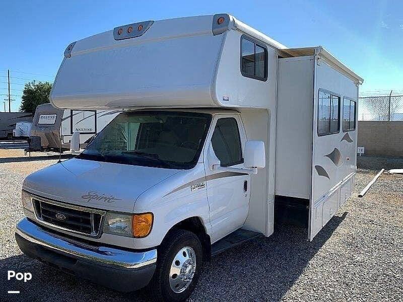 Contact us now about this 2007 Itasca Spirit 31C! 2007 Spirit 31C by Itasca from Pop RVs in Eastpointe, Michigan