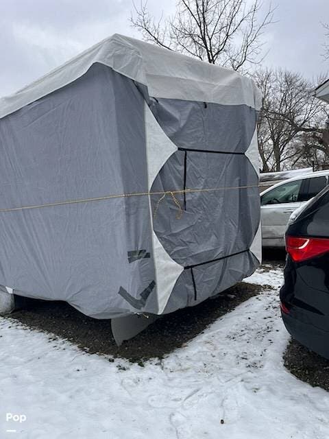 Used 2007 Itasca Spirit 31C available in Eastpointe, Michigan