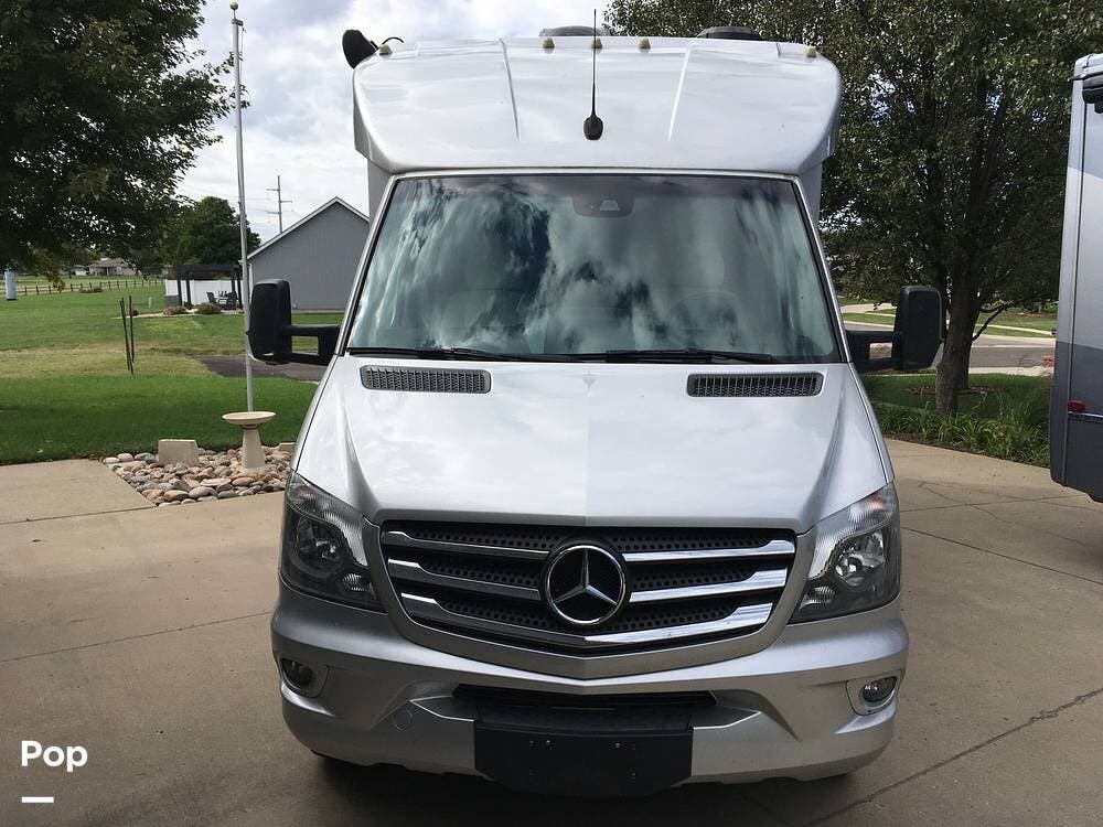 Contact us now about this 2018 Pleasure-Way Plateau XLTD! 2018 Plateau XLTD by Pleasure-Way from Pop RVs in Topeka, Kansas