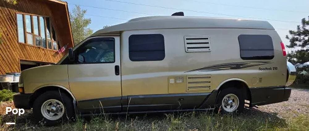 Call now about this 2011 Roadtrek Popular 210! 2011 Roadtrek Popular 210 - Used Class B For Sale by Pop RVs in Evergreen, Colorado features Awning, Air Conditioning, Generator