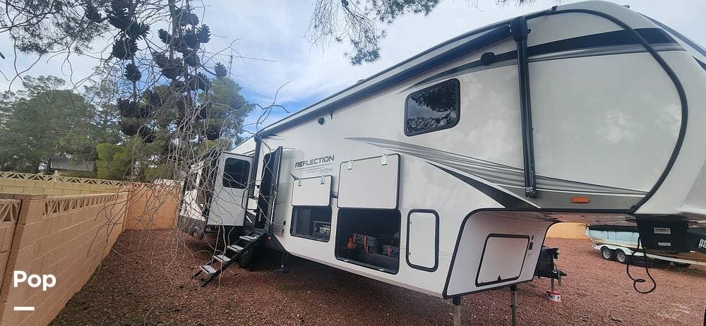 Call now about this 2023 Grand Design Reflection 367BHS! 2023 Grand Design Reflection 367BHS - Used Fifth Wheel For Sale by Pop RVs in Las Vegas, Nevada features Air Conditioning, Awning, Slideout
