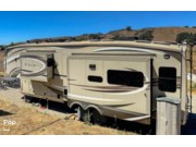 Call now about this 2019 Jayco Pinnacle 36FBTS! 2019 Jayco Pinnacle 36FBTS - Used Fifth Wheel For Sale by Pop RVs in Los Alamos, California features Awning, Slideout, Leveling Jacks, Generator, Air Conditioning