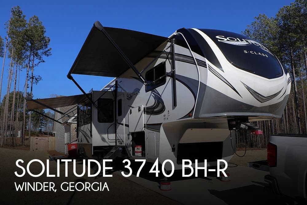 Email now about this 2022 Grand Design Solitude 3740 BH-R! Used 2022 Grand Design Solitude 3740 BH-R available in Winder, Georgia