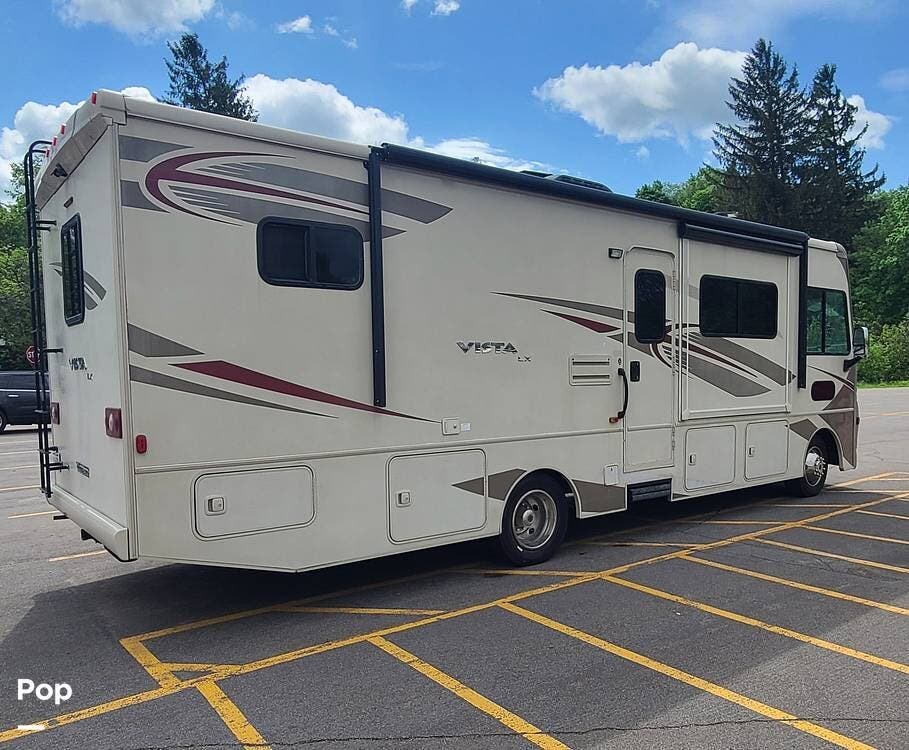 Contact us now about this 2016 Winnebago Vista LX 30T! 2016 Vista LX 30T by Winnebago from Pop RVs in Springville, New York