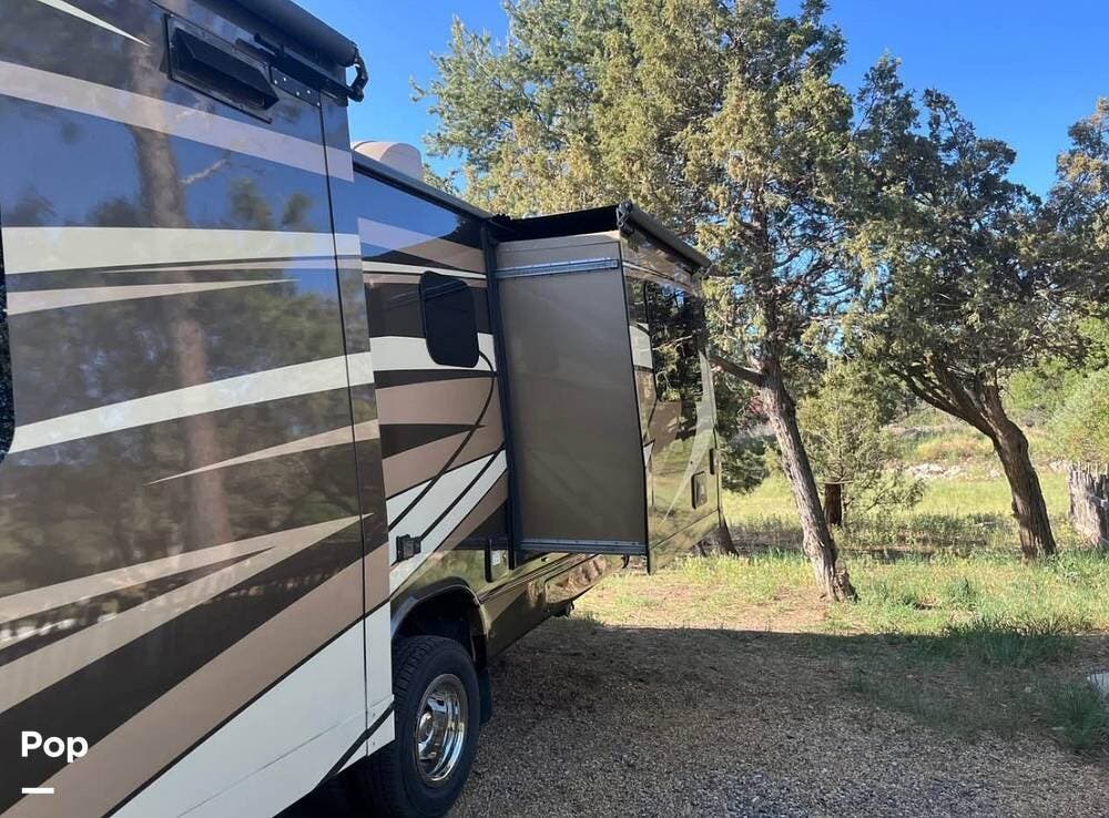 Call now about this 2017 Phoenix Usa 2910D! 2017 Phoenix Usa 2910D - Used Class C For Sale by Pop RVs in Tijeras, New Mexico features Slideout