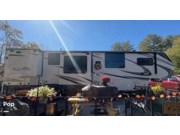 Call now about this 2023 Grand Design Solitude 390RK! 2023 Grand Design Solitude 390RK - Used Fifth Wheel For Sale by Pop RVs in Waynesville, North Carolina features Slideout, Air Conditioning, Leveling Jacks, Awning