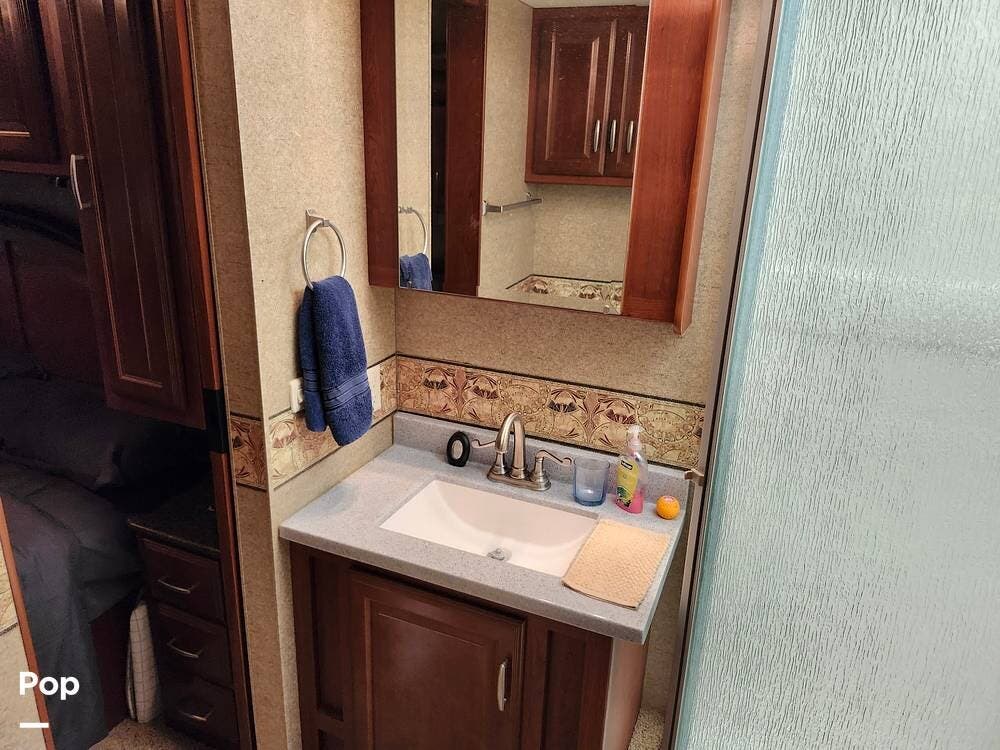 Contact us now about this 2013 Thor Motor Coach Thor 37kt! 2013 Thor 37kt by Thor Motor Coach from Pop RVs in Erath, Louisiana