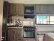 Call now about this 2018 Winnebago Minnie Winnie 25b! 2018 Winnebago Minnie Winnie 25b - Used Class C For Sale by Pop RVs in Palm Desert, California