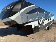 Contact us now about this 2021 Dutchmen Voltage 4225! 2021 Voltage 4225 by Dutchmen from Pop RVs in Garden City, Kansas