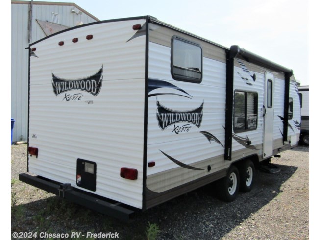 2015 Wildwood X-Lite 261BH by Forest River from Chesaco RV in Frederick, Maryland