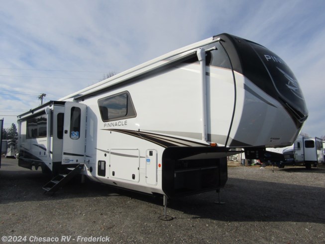 2024 Jayco Pinnacle 38FBRK - New Fifth Wheel For Sale by Chesaco RV in Frederick, Maryland