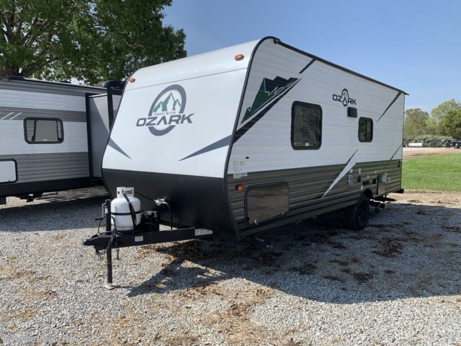 2022 Forest River Ozark 1660FQ - Used Travel Trailer For Sale by Courvelle