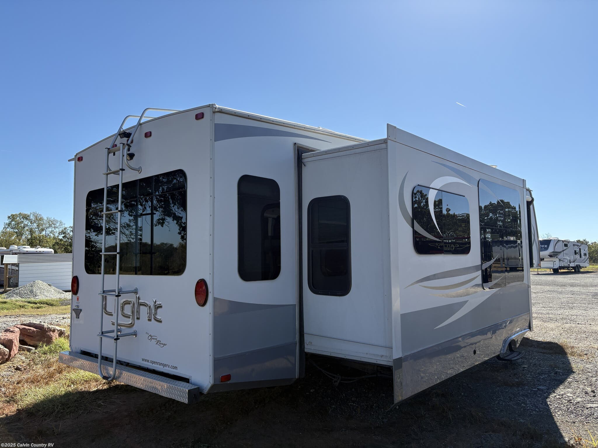 Contact us now about this 2015 Open Range Light 319RLS! 2015 Light 319RLS by Open Range from Calvin Country RV in Depew, Oklahoma