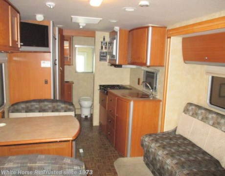 Mh9494 2008 Winnebago View Diesel 24h Slide Out W Rear