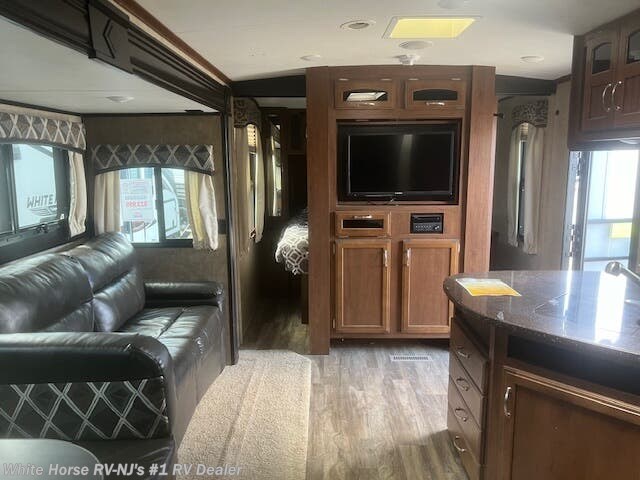 2017 White Hawk 28DSBH 2-BdRM Slide, DBL Bed Bunks by Jayco from White Horse RV Center in Williamstown, New Jersey