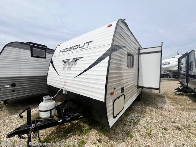 Email now about this 2019 Keystone Hideout 179LHS Dinette Slide, Front Queen, Rear Bath! Used 2019 Keystone Hideout 179LHS Dinette Slide, Front Queen, Rear Bath available in Williamstown, New Jersey