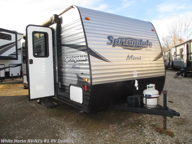 Used 2018 Keystone Springdale Summerland Mini 1750RD Front East-West Queen Bed, Rear U-Dinette available in Williamstown, New Jersey