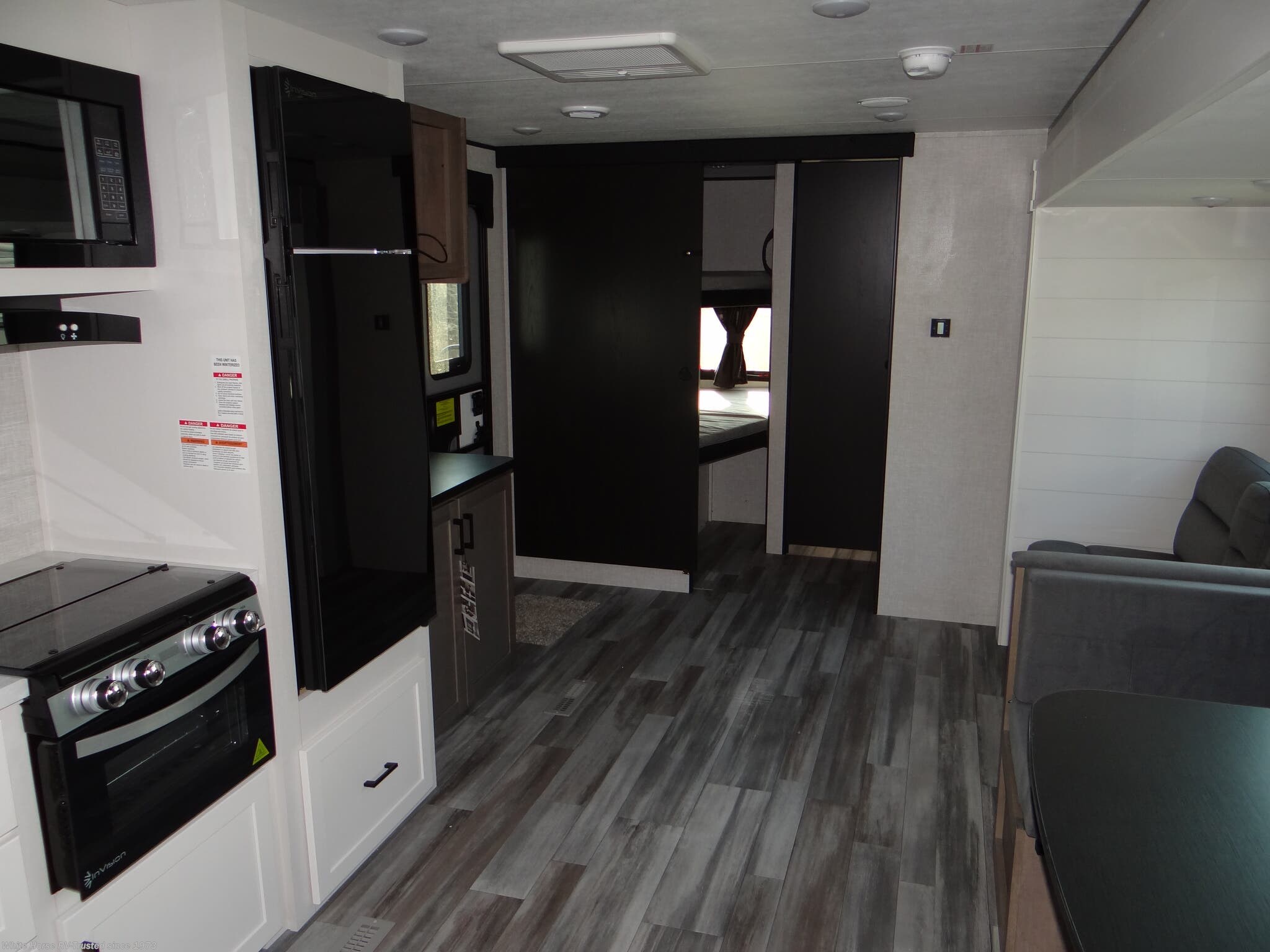 New 2025 Jayco Jay Flight 330TBS available in Williamstown, New Jersey