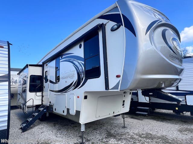 Email now about this 2018 Palomino Columbus Compass 298RLC Rear Living Triple Slide, Outside Kitchen! Used 2018 Palomino Columbus Compass 298RLC Rear Living Triple Slide, Outside Kitchen available in Williamstown, New Jersey