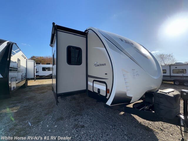 Email now about this 2016 Coachmen Freedom Express Liberty Edition 31FEDS! Used 2016 Coachmen Freedom Express Liberty Edition 31FEDS available in Williamstown, New Jersey