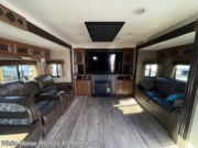 Contact us now about this 2016 Coachmen Freedom Express Liberty Edition 31FEDS! 2016 Freedom Express Liberty Edition 31FEDS by Coachmen from White Horse RV Center in Williamstown, New Jersey