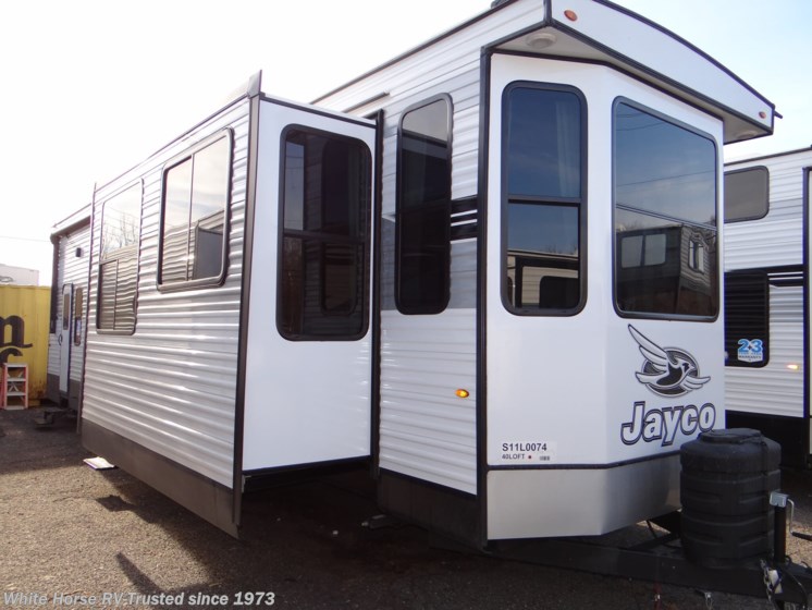 Email now about this 2025 Jayco Jay Flight Bungalow 40LOFT! New 2025 Jayco Jay Flight Bungalow 40LOFT available in Williamstown, New Jersey