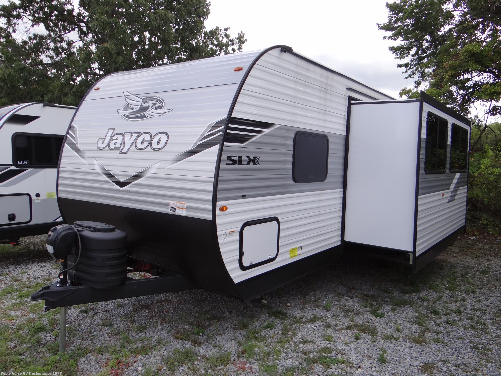 Email now about this 2026 Jayco Jay Flight SLX 261BHS 2-Bd-RM, Queen Bed & DBL Bed Bunks! New 2026 Jayco Jay Flight SLX 261BHS 2-Bd-RM, Queen Bed & DBL Bed Bunks available in Williamstown, New Jersey