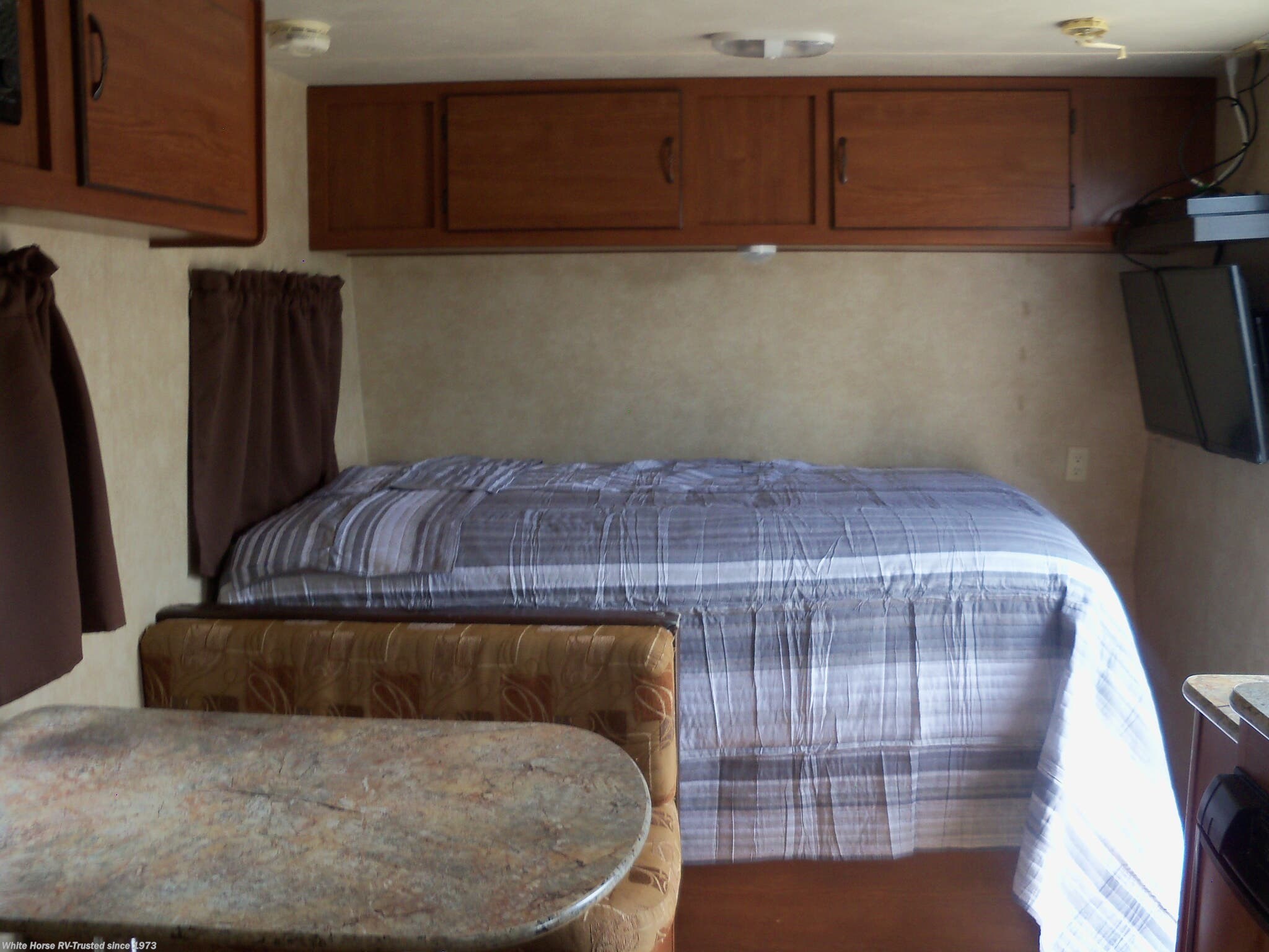 Used 2014 Forest River Wildwood X-Lite FS Edition 195BH available in Williamstown, New Jersey