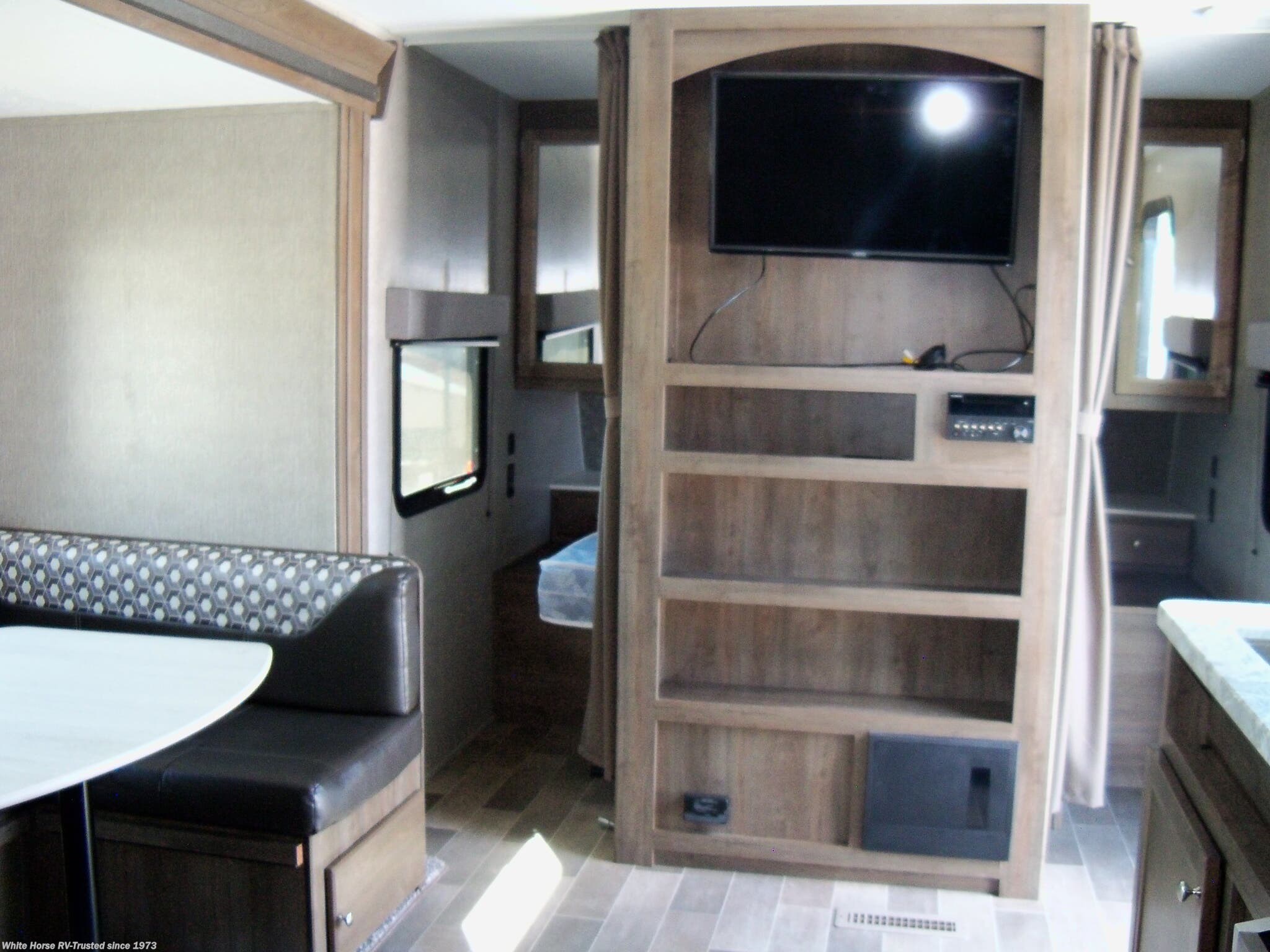 Used 2019 Dutchmen Coleman Lantern 300TQ available in Williamstown, New Jersey