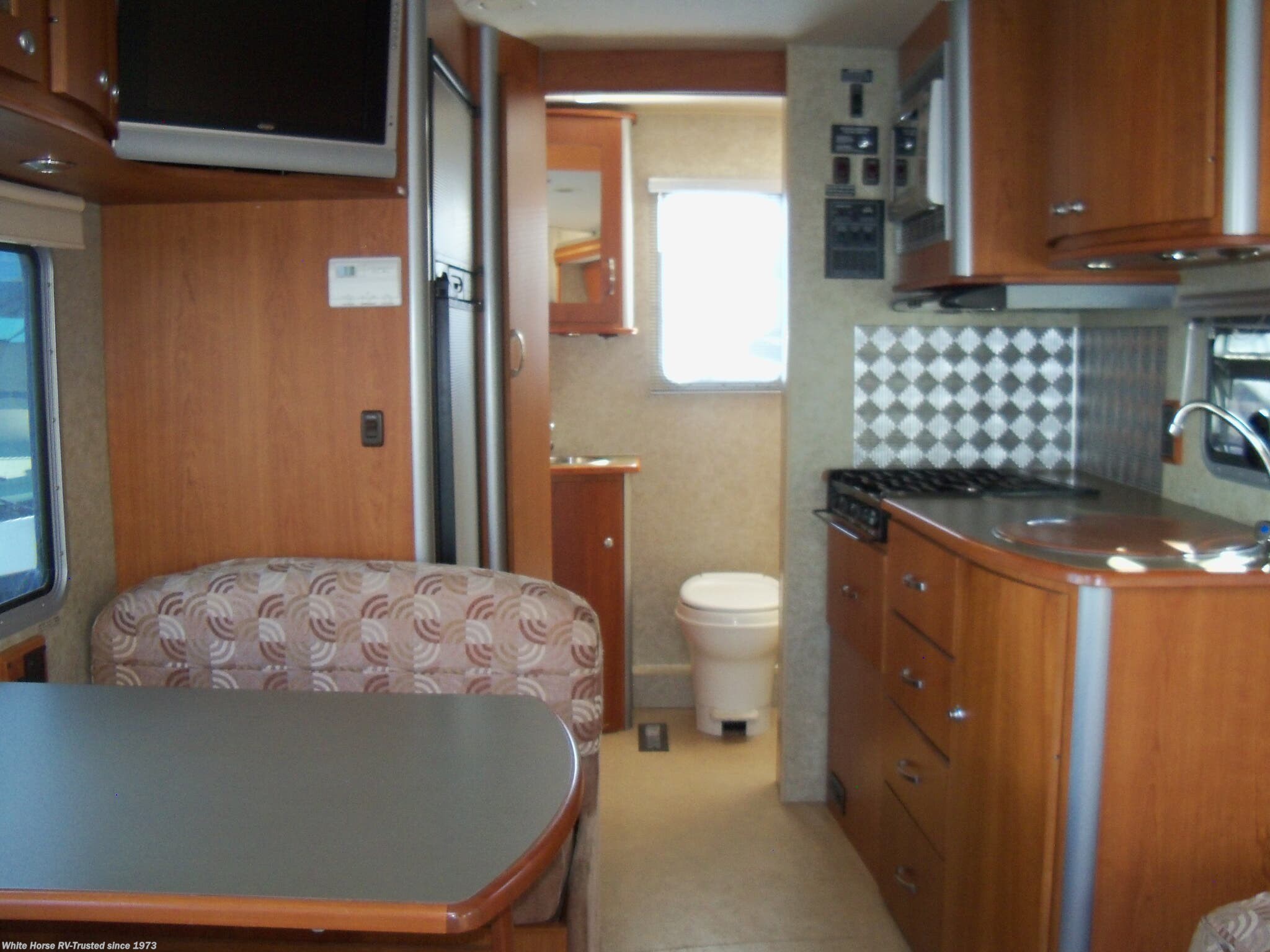 Contact us now about this 2009 Winnebago View 24H! 2009 View 24H by Winnebago from White Horse RV Center in Williamstown, New Jersey