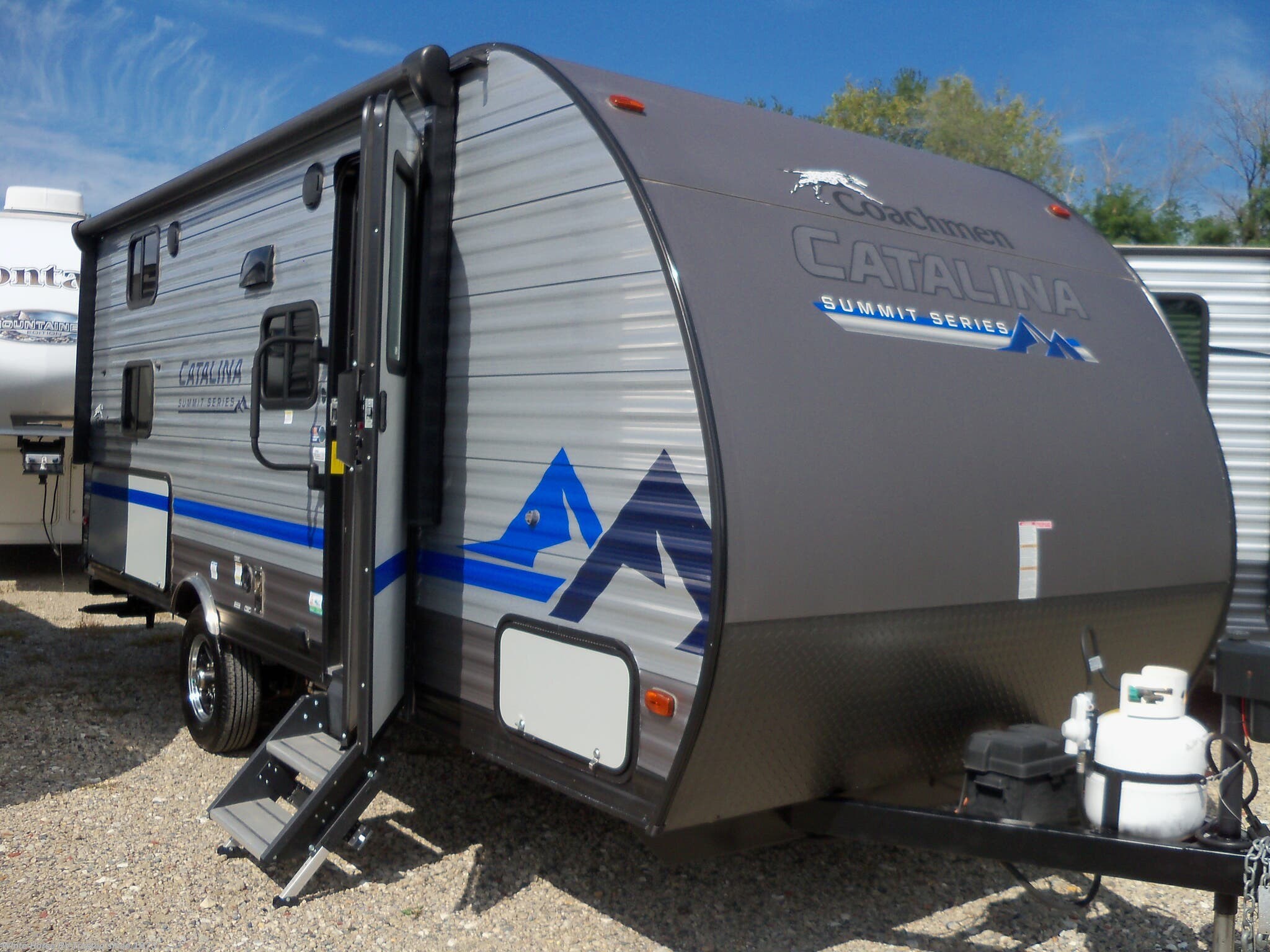 Email now about this 2022 Coachmen Catalina Summit 184BHS! Used 2022 Coachmen Catalina Summit 184BHS available in Williamstown, New Jersey