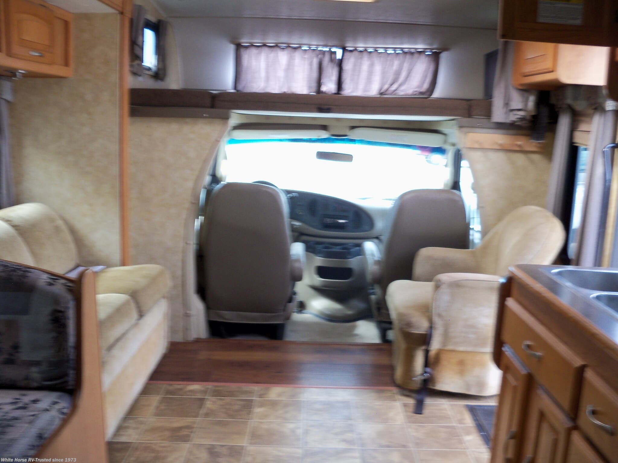 Contact us now about this 2009 Coachmen Freelander 3150SS! 2009 Freelander 3150SS by Coachmen from White Horse RV Center in Williamstown, New Jersey