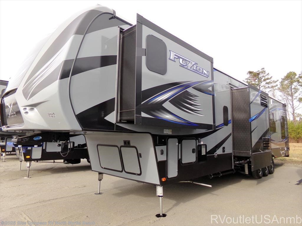 2017 Keystone RV Fuzion 417 XEDITION for Sale in North Myrtle Beach