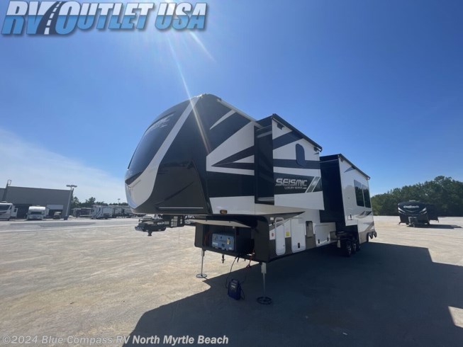 2024 Seismic Luxury Series 4113 by Jayco from Blue Compass RV North Myrtle Beach in Longs, South Carolina