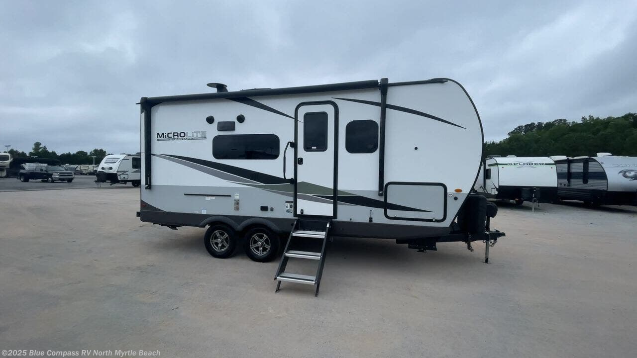 Contact us now about this 2023 Forest River Flagstaff Micro Lite 21DS! 2023 Flagstaff Micro Lite 21DS by Forest River from Blue Compass RV North Myrtle Beach in Longs, South Carolina