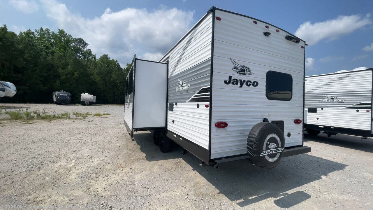New 2026 Jayco Jay Flight SLX 261BHS available in Longs, South Carolina
