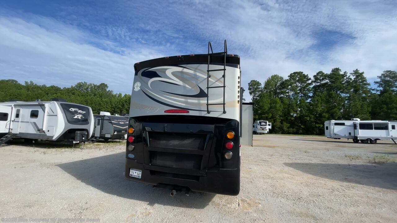 Used 2014 Tiffin Allegro Breeze 32BR available in Longs, South Carolina