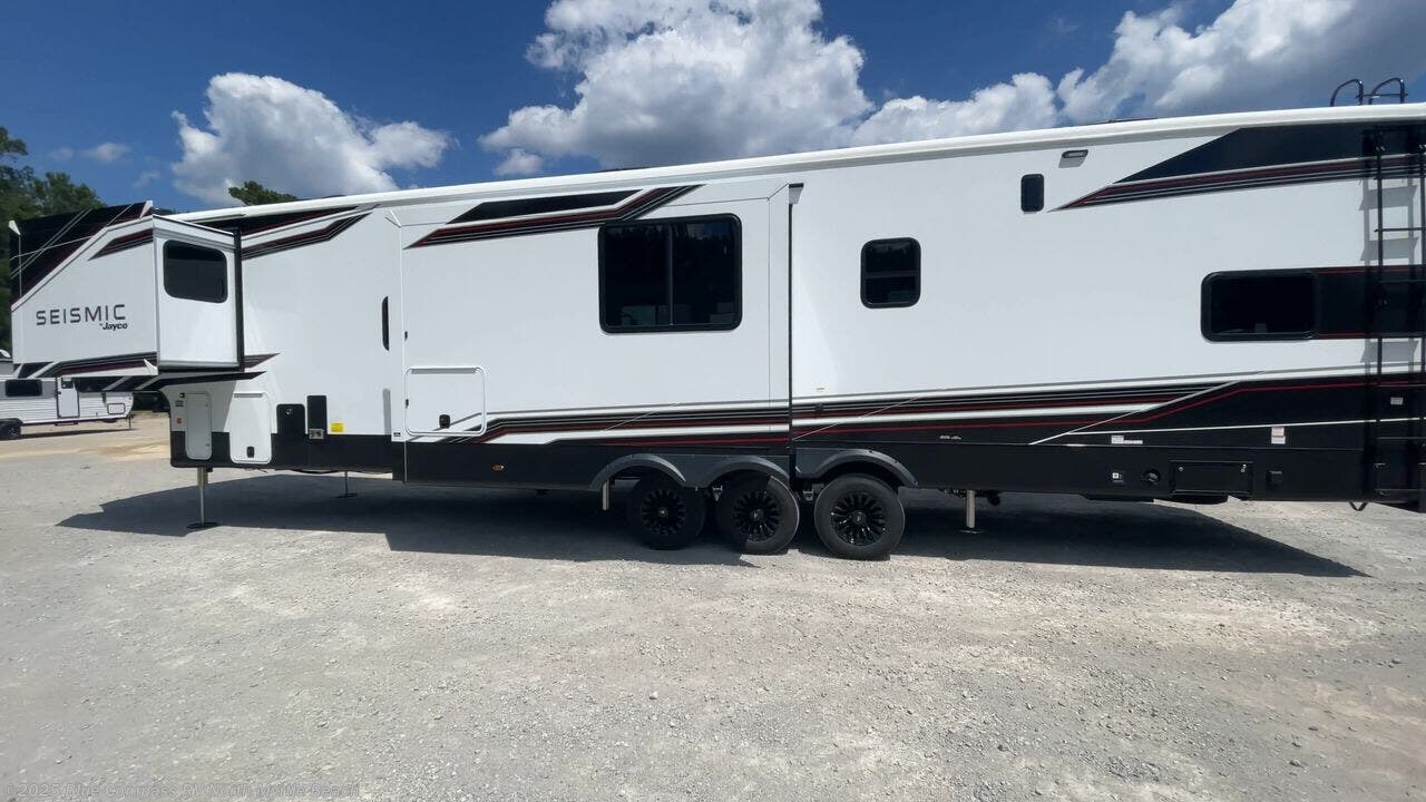 Contact us now about this 2026 Jayco Seismic 395! 2026 Seismic 395 by Jayco from Blue Compass RV North Myrtle Beach in Longs, South Carolina