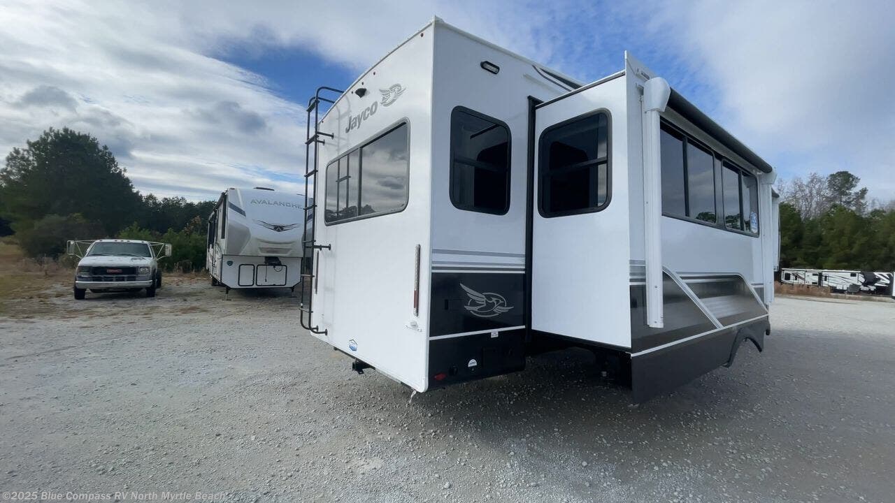 Contact us now about this 2026 Jayco Eagle 321RSTS! 2026 Eagle 321RSTS by Jayco from Blue Compass RV North Myrtle Beach in Longs, South Carolina