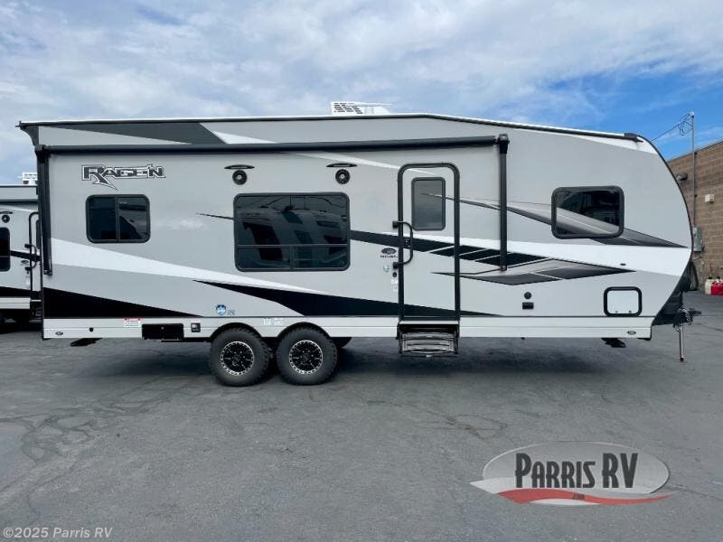 Contact us now about this 2026 Genesis Supreme Rage'n R2215SSXL! 2026 Rage'n R2215SSXL by Genesis Supreme from Parris RV in Murray, Utah