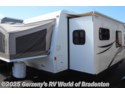 2014 Forest River Shamrock 23IKSS - Used Travel Trailer For Sale by Gerzeny's RV World of Bradenton in Bradenton, Florida